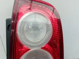 Nissan Micra Lampy tylnej klapy bagażnika 