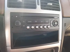Peugeot 307 CC Panel / Radioodtwarzacz CD/DVD/GPS 