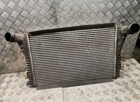 Volkswagen PASSAT B6 Chłodnica powietrza doładowującego / Intercooler 