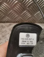 Volkswagen Golf V Antena (GPS antena) 