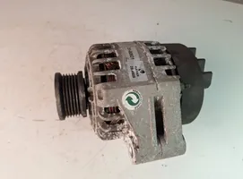 Opel Zafira B Generatore/alternatore 