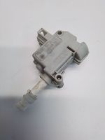 Volkswagen PASSAT CC Fuel tank cap lock 