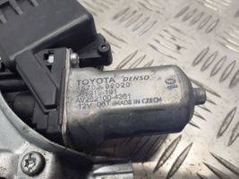 Toyota Avensis T270 Priekinio el. lango pakėlimo mechanizmo komplektas 8570202020