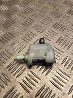 Toyota Avensis T270 Serratura del tappo del serbatoio del carburante 7703005020