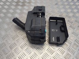 Honda CR-V Skrzynka bezpieczników / Komplet T1TE010