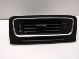 Volvo S60 Griglia di ventilazione centrale cruscotto 30791699