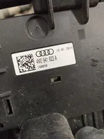 Audi Q7 4M Przekaźnik sterujący prądem 4M0941823A