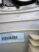BMW X6 E71 B-pilarin verhoilu (yläosa) 15671812