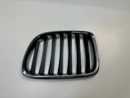 BMW X1 E84 Maskownica / Grill / Atrapa górna chłodnicy 2993307