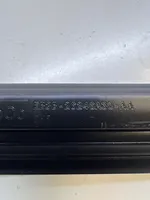 Ford Ranger Gumowa uszczelka szyby drzwi tylnych EB3B22246A30AA