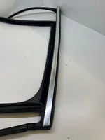 Mercedes-Benz C W205 Galinių durų stiklo apdaila A20573504