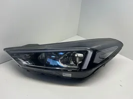 Hyundai Tucson TL Lampa przednia D792111A10