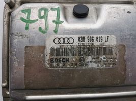 Audi A4 S4 B5 8D Komputer / Sterownik ECU i komplet kluczy 0281011210-