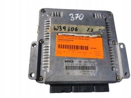 Renault Master I Komputer / Sterownik ECU i komplet kluczy 0281010320