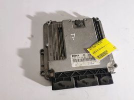 Opel Vivaro Komputer / Sterownik ECU i komplet kluczy 0281019840