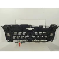 Mitsubishi Pajero Maskownica / Grill / Atrapa górna chłodnicy 7450A975