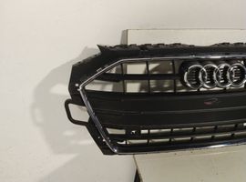 Audi A4 S4 B9 8W Grotelės viršutinės 8W0853651DB