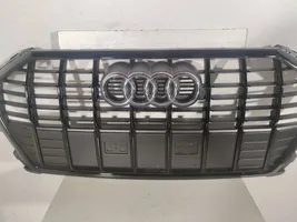 Audi Q3 F3 Grotelės viršutinės 83A853651F