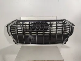 Audi Q3 F3 Grotelės viršutinės 83A853651E