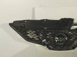 Nissan Qashqai Atrapa chłodnicy / Grill 623124EA0D