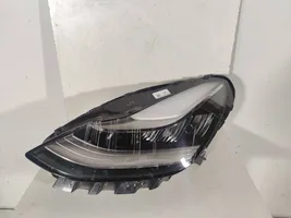 Tesla Model 3 Lampa przednia 107737500C