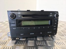 Toyota Avensis T270 Panel / Radioodtwarzacz CD/DVD/GPS 8612005150