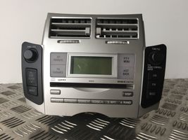 Toyota Yaris Radio/CD/DVD/GPS-pääyksikkö 861200D210