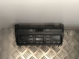Audi A6 S6 C5 4B Gaisa kondicioniera / klimata kontroles / salona apsildes vadības bloks (salonā) 4B0820043F