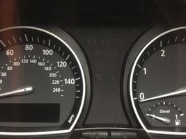 BMW X3 E83 Compteur de vitesse tableau de bord 102468026