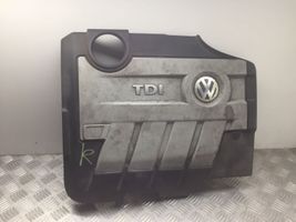 Volkswagen Tiguan Variklio dangtis (apdaila) 03L103925