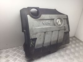 Volkswagen Tiguan Variklio dangtis (apdaila) 03L103925