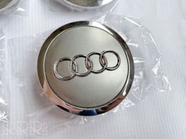 Audi A6 C7 Заводская крышка (крышки) от центрального отверстия колеса 4B0601170A