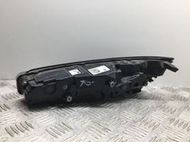 BMW 8 G15 Lampy tylnej klapy bagażnika 63217445779