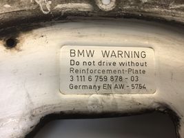 BMW 5 E60 E61 Moottorin alustan välipohjan roiskesuoja 6759878