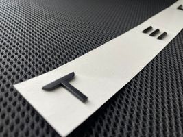Tesla Model X Valmistajan merkki/logo/tunnus 