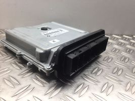 BMW 5 F10 F11 Dzinēja vadības bloks 8513161