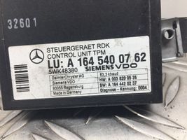 Mercedes-Benz E W211 Rengaspaineen valvontayksikkö A1645400762