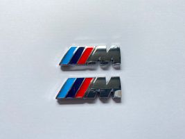 BMW 4 F32 F33 Litery / Emblematy na błotnik przedni 