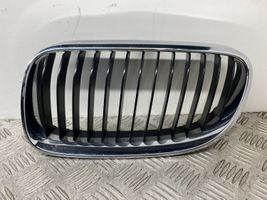 BMW 3 E92 E93 Etupuskurin ylempi jäähdytinsäleikkö 7254969