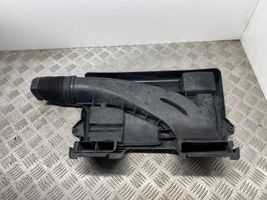 BMW 1 E82 E88 Oro paėmimo kanalo detalė (-ės) 7561927