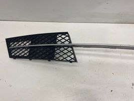 BMW 5 E60 E61 Grille inférieure de pare-chocs avant 7178096