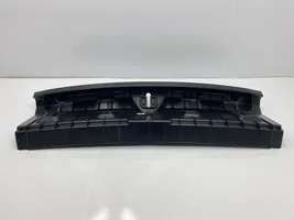 BMW 4 F32 F33 Bagažinės slenksčio apdaila 7284138