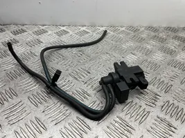 BMW 5 E60 E61 Solenoidinis vožtuvas 7796634