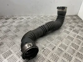 Mercedes-Benz A W176 Manguera/tubo del intercooler A2465200101