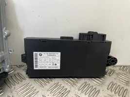 BMW 3 E90 E91 Komputer / Sterownik ECU i komplet kluczy 8510829