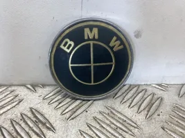 BMW 3 F30 F35 F31 Mostrina con logo/emblema della casa automobilistica 8132375