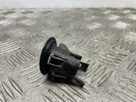 BMW X3 E83 Aizmugurē parkošanās sensora (PDC) sensors (-i) 3402840