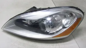 Volvo XC60 Lampa przednia 