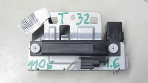 Nissan X-Trail T32 Relay mounting block 0291106