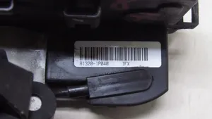 KIA Venga Priekinė durų spyna 813201P040